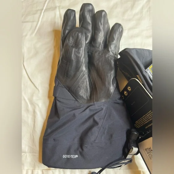 NWT ARC’TERYX Rush SV Gloves, Large (Black) - Picture 3 of 13